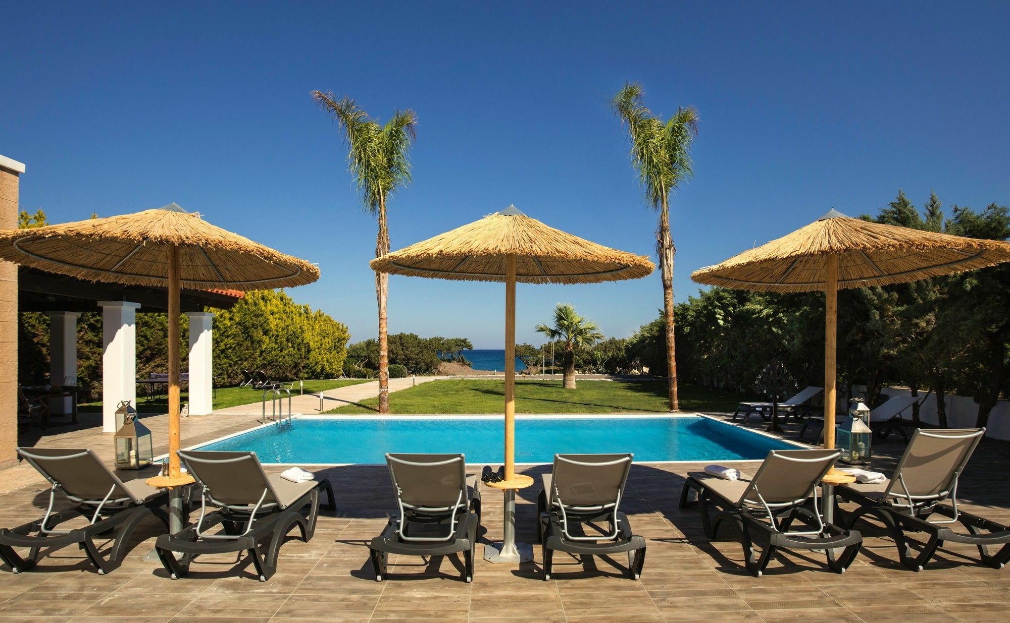 Antonoglou Beach Villas - Waterfront Luxury Retreat Lachania  Exterior photo